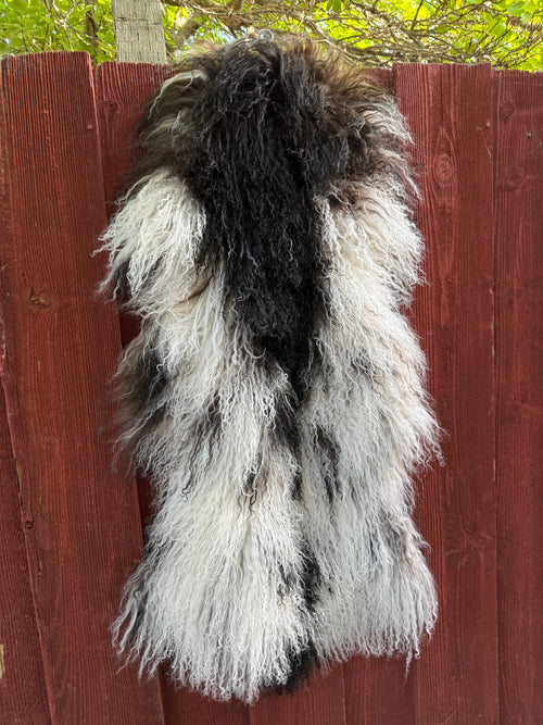 Extra Long Curly Wool Sheepskin N909 - 39"