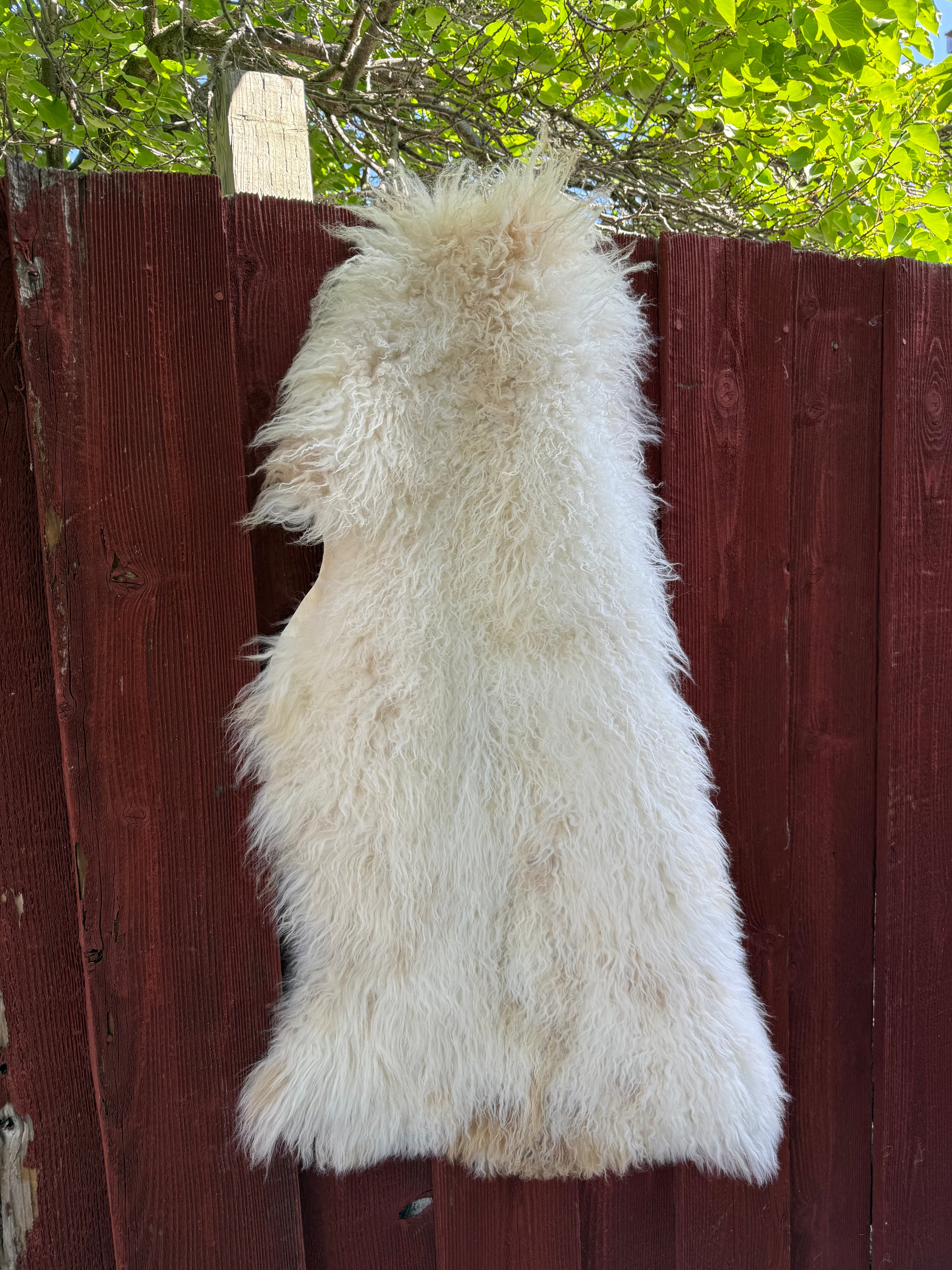 Long Wool Sheepskin Rug N915 - 42"