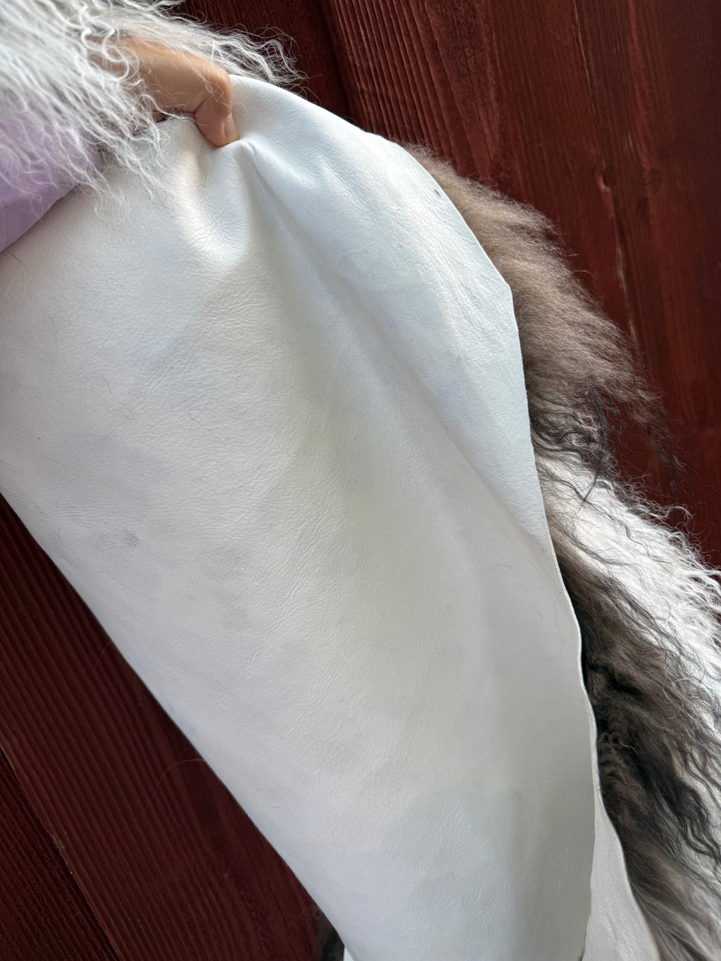Extra Long Curly Wool Sheepskin N909 - 39"